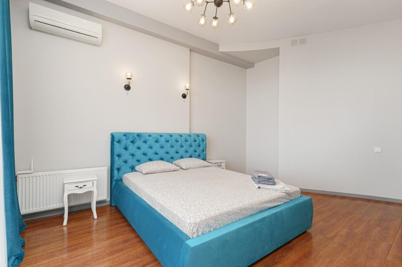 Arcadia Palace 2-Bedrooms Apartment With Terrace 오데사 외부 사진
