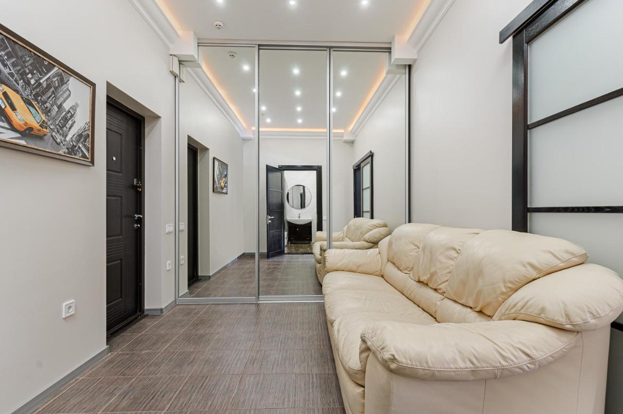 Arcadia Palace 2-Bedrooms Apartment With Terrace 오데사 외부 사진
